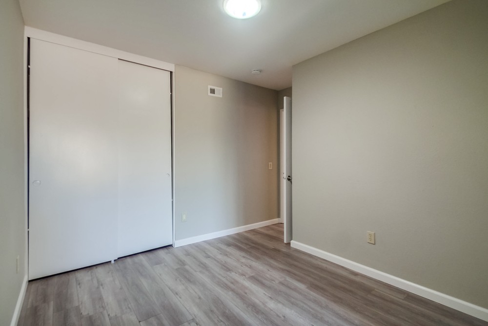 Virtual tour photo 48 of 64 for 10710 Foxwood Rd