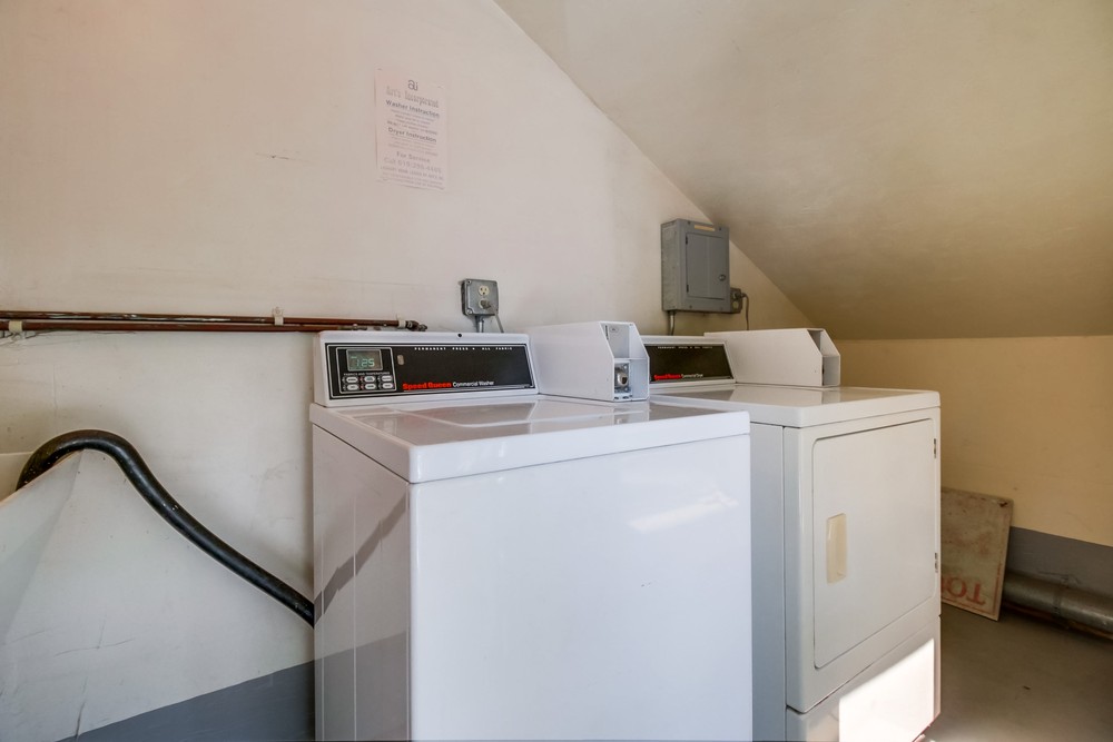 Virtual tour photo 22 of 21 for 1072 Turquoise St