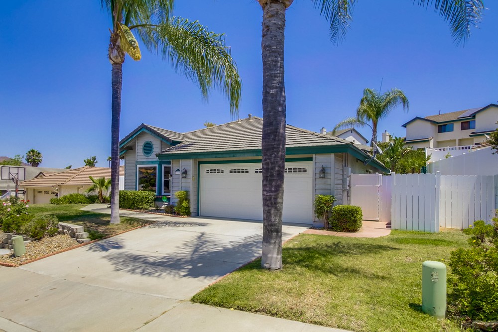 Virtual tour photo 4 of 39 for 10728 Matinal Cir