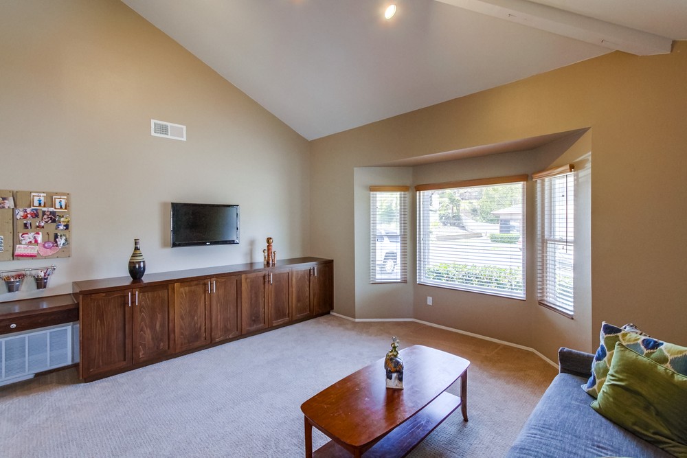 Virtual tour photo 7 of 39 for 10728 Matinal Cir