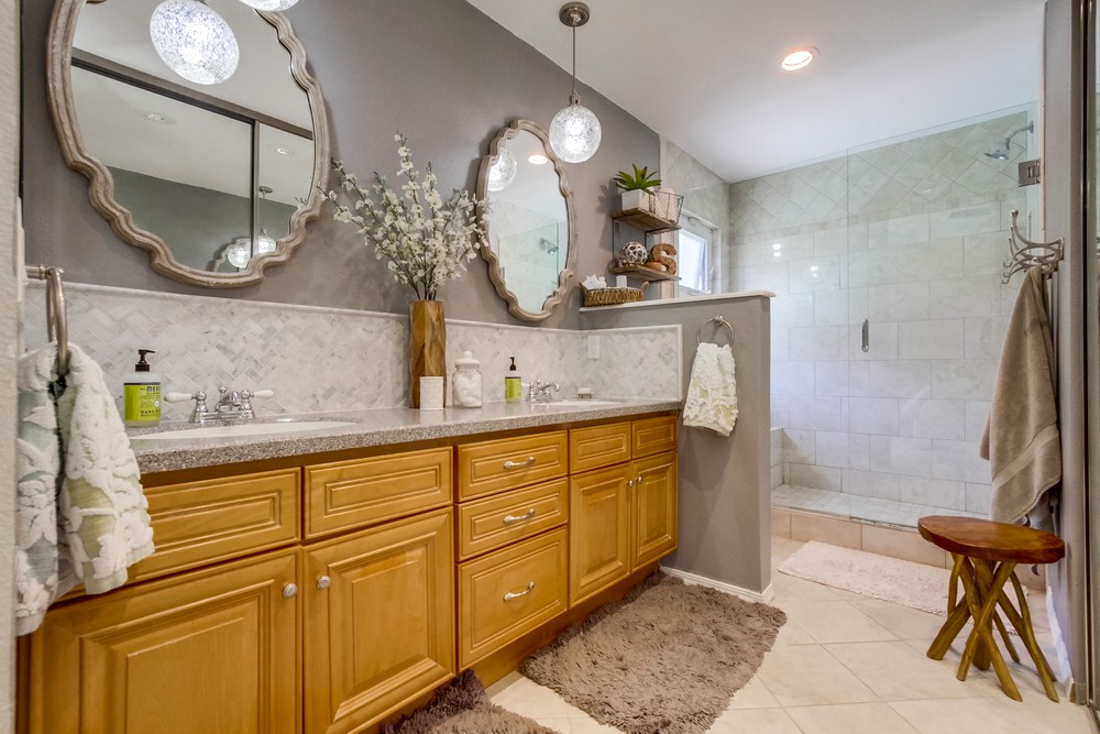 Virtual tour photo 27 of 39 for 10728 Matinal Cir