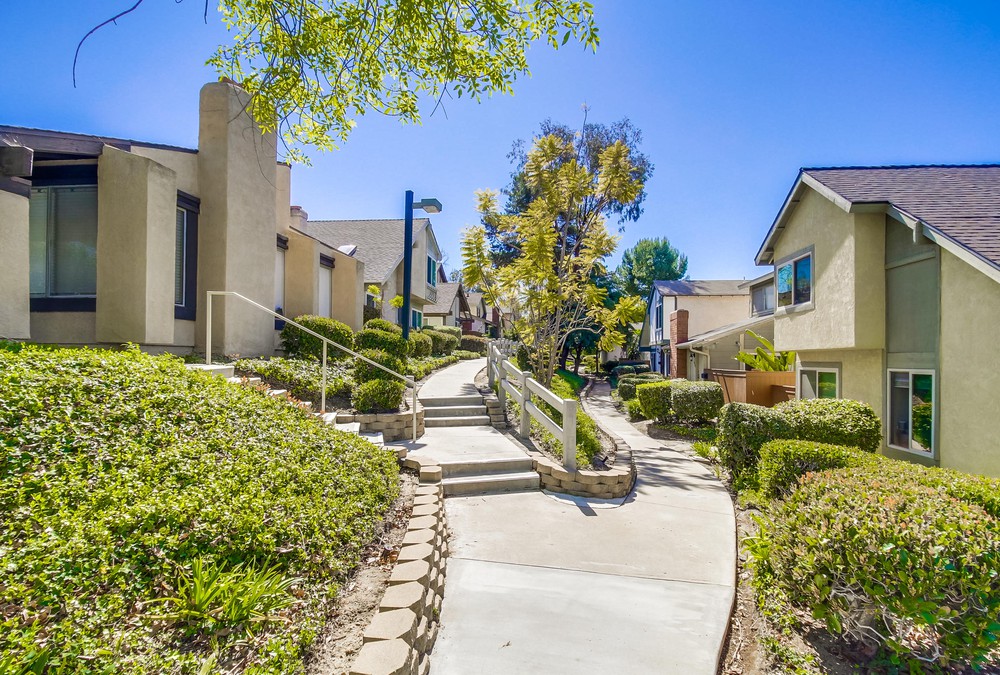 Virtual tour photo 4 of 67 for 10731 Esmeraldas Dr