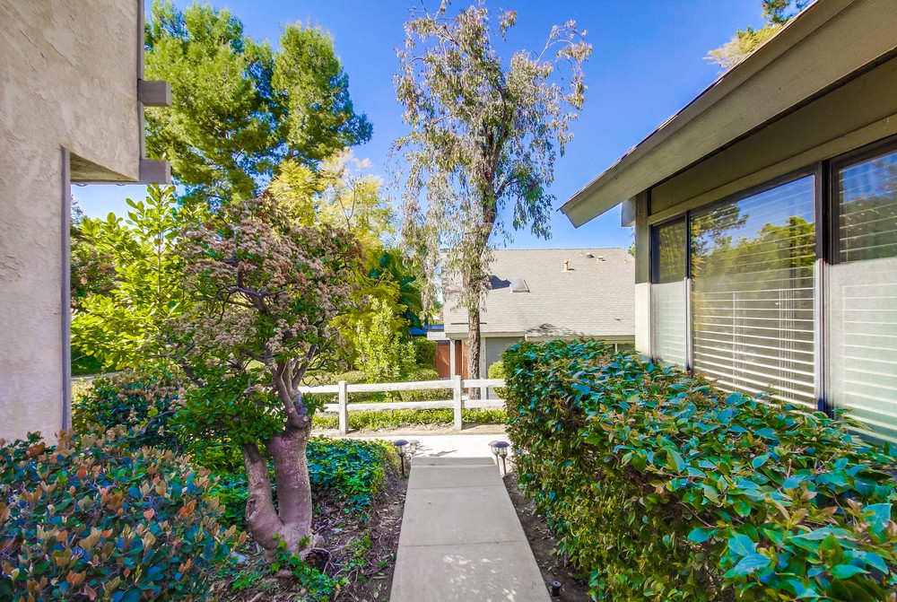 Virtual tour photo 10 of 67 for 10731 Esmeraldas Dr