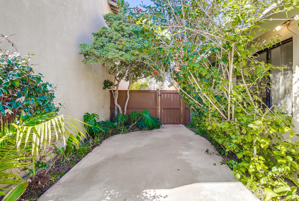 Virtual tour photo 50 of 67 for 10731 Esmeraldas Dr
