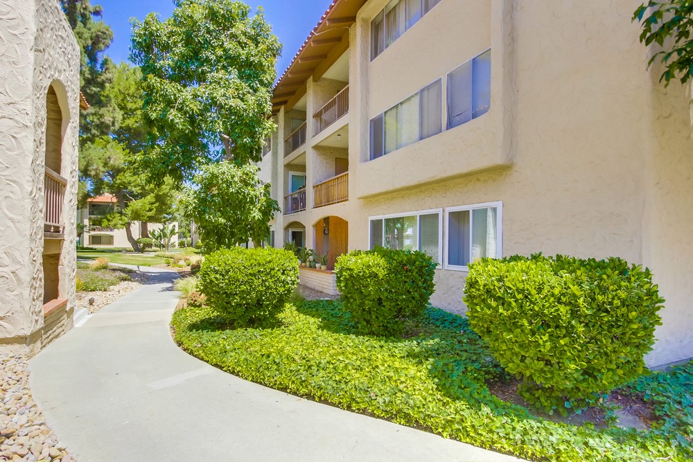 Virtual tour photo 26 of 30 for 10737 San Diego Mission Rd #318