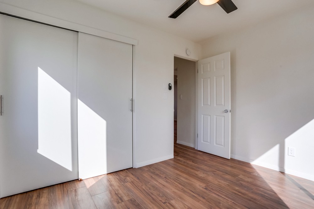 Virtual tour photo 16 of 28 for 1074 Turquoise St