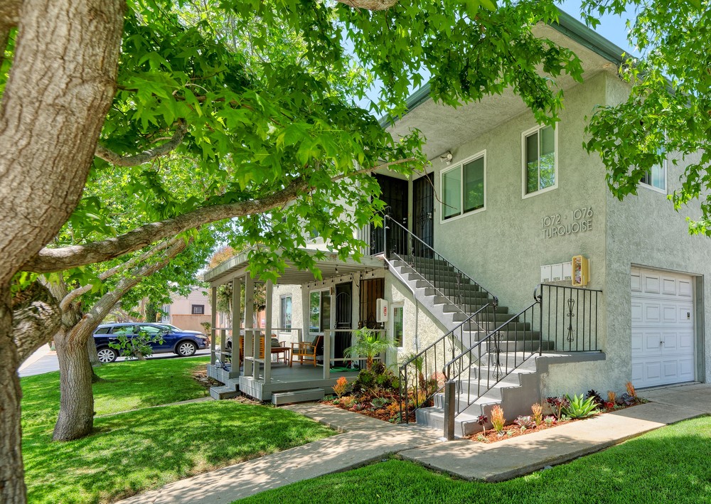Virtual tour photo 3 of 28 for 1074 Turquoise St