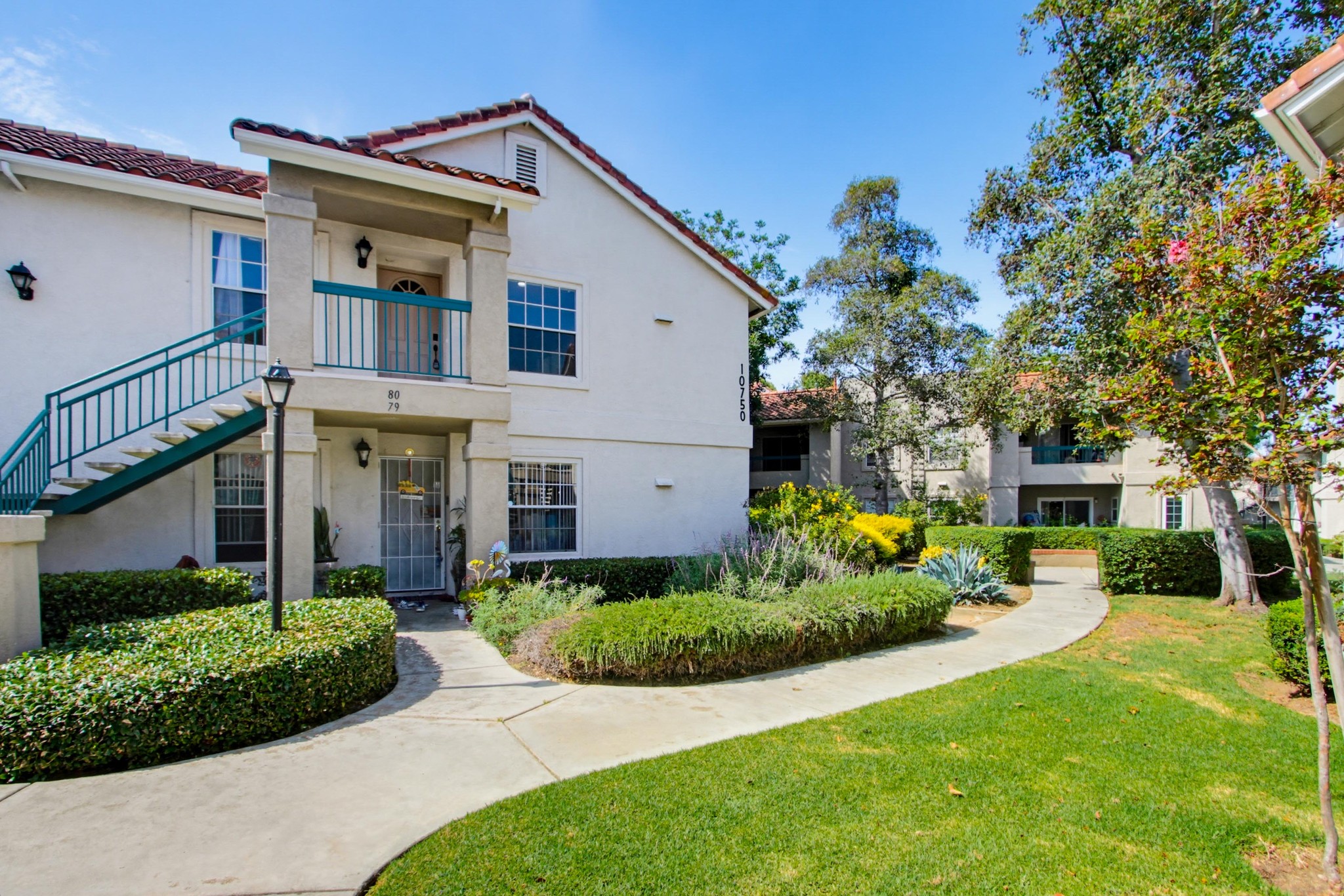 Virtual tour photo 4 of 43 for 10750 Aderman Ave Apt 80