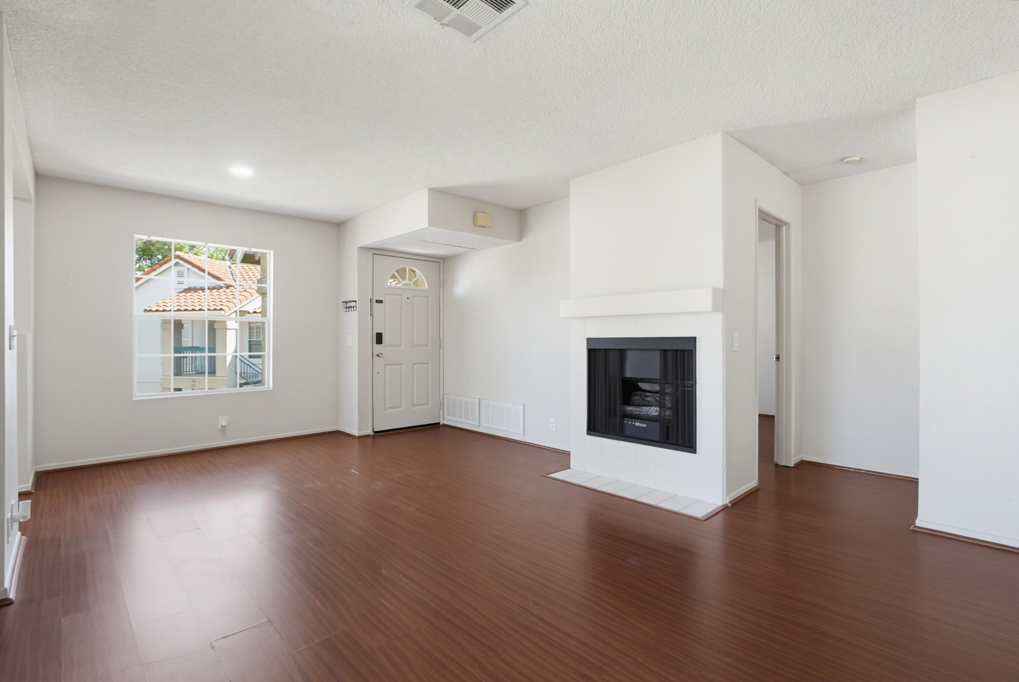 Virtual tour photo 11 of 43 for 10750 Aderman Ave Apt 80