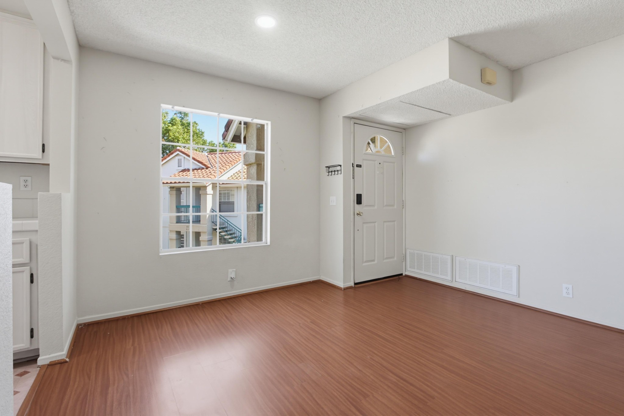 Virtual tour photo 13 of 43 for 10750 Aderman Ave Apt 80