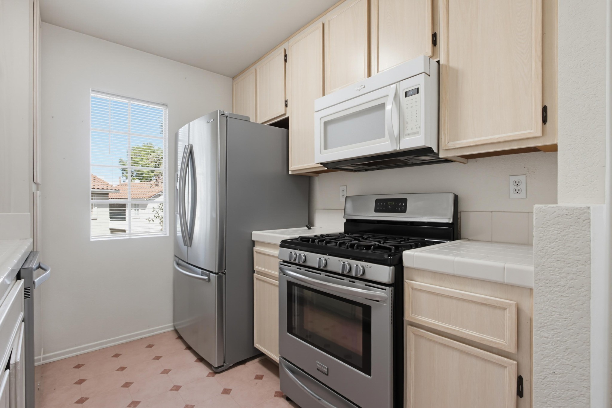 Virtual tour photo 17 of 43 for 10750 Aderman Ave Apt 80