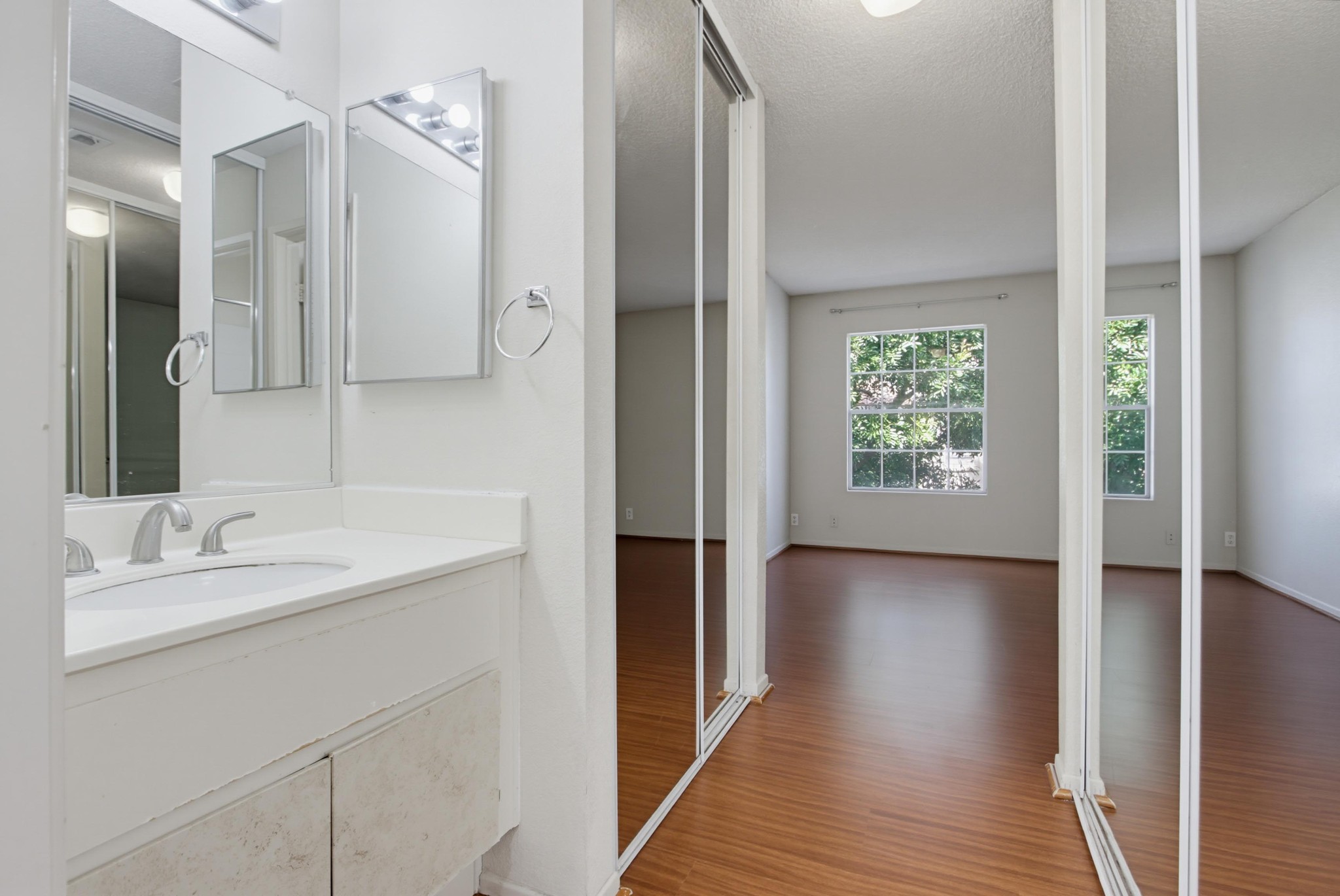 Virtual tour photo 35 of 43 for 10750 Aderman Ave Apt 80