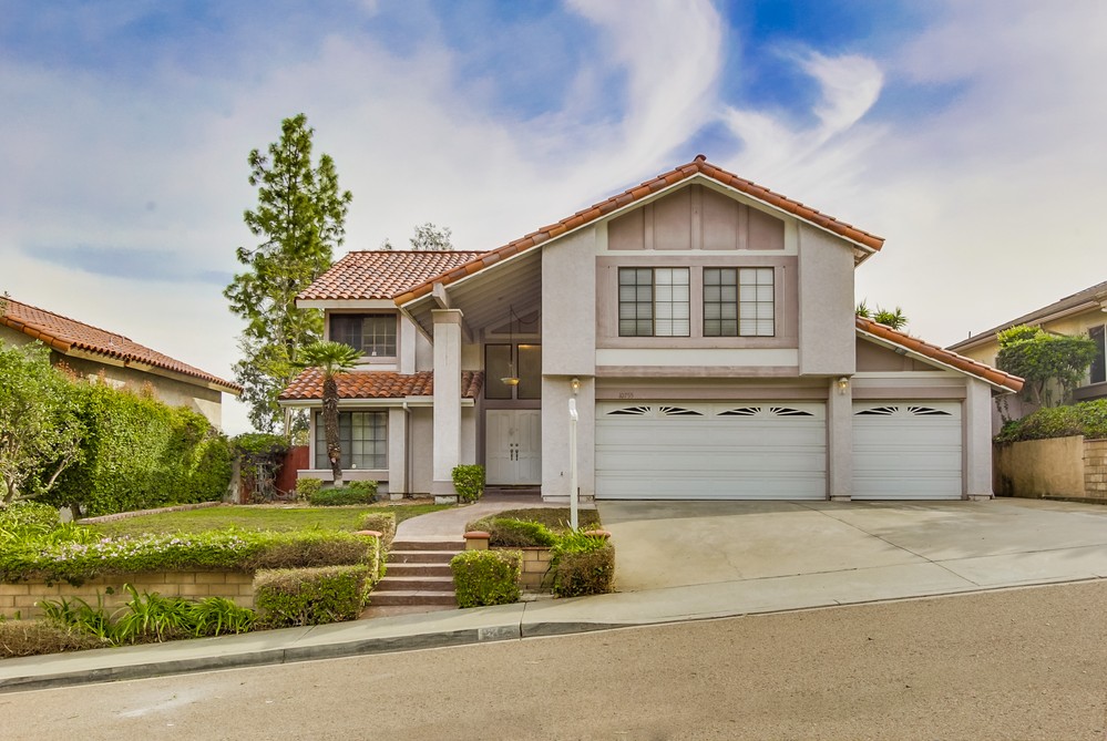 Virtual tour photo 1 of 49 for 10755 Old Saybrook Drive