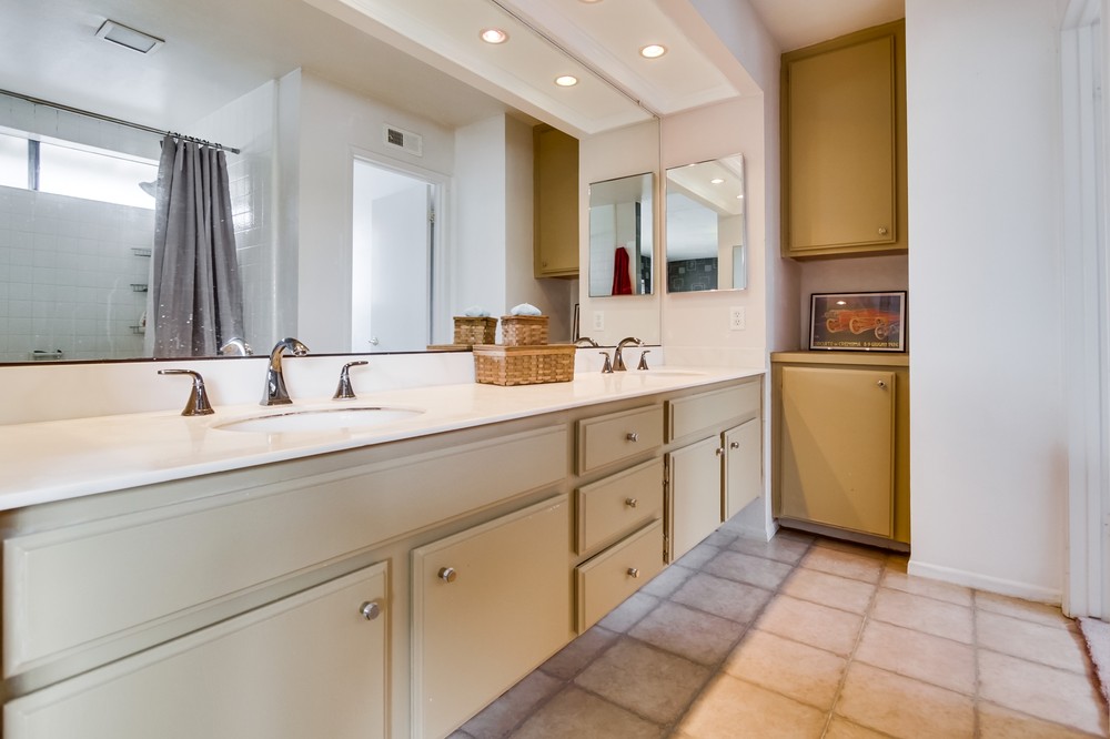 Virtual tour photo 28 of 49 for 10755 Old Saybrook Drive