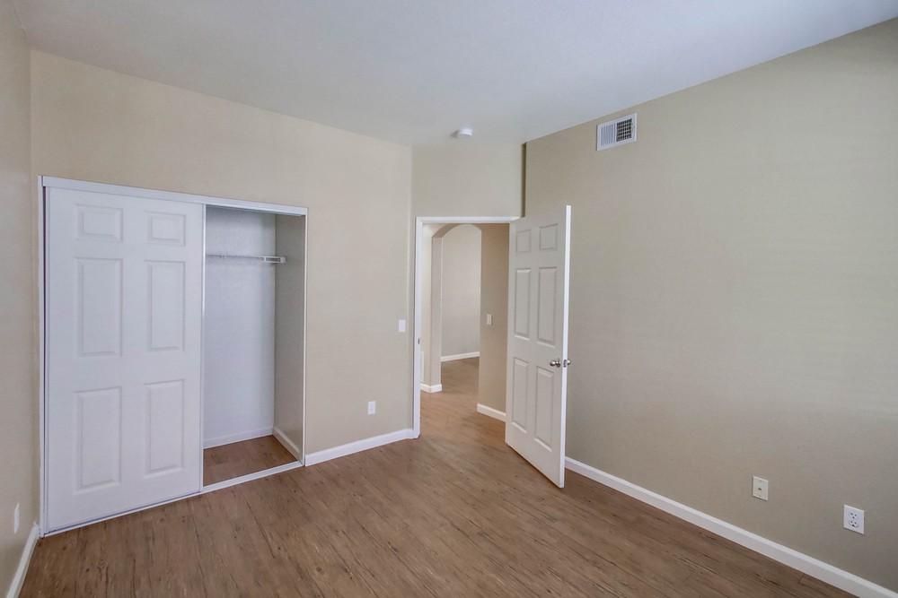 Virtual tour photo 25 of 30 for 10756 Sabre Hill Dr