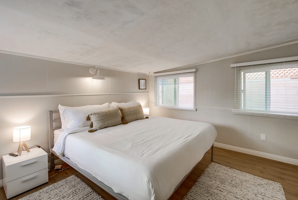 Virtual tour photo 30 of 82 for 1076 Pacific Beach Dr