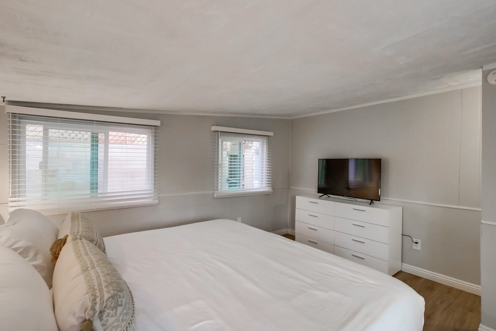 Virtual tour photo 31 of 82 for 1076 Pacific Beach Dr