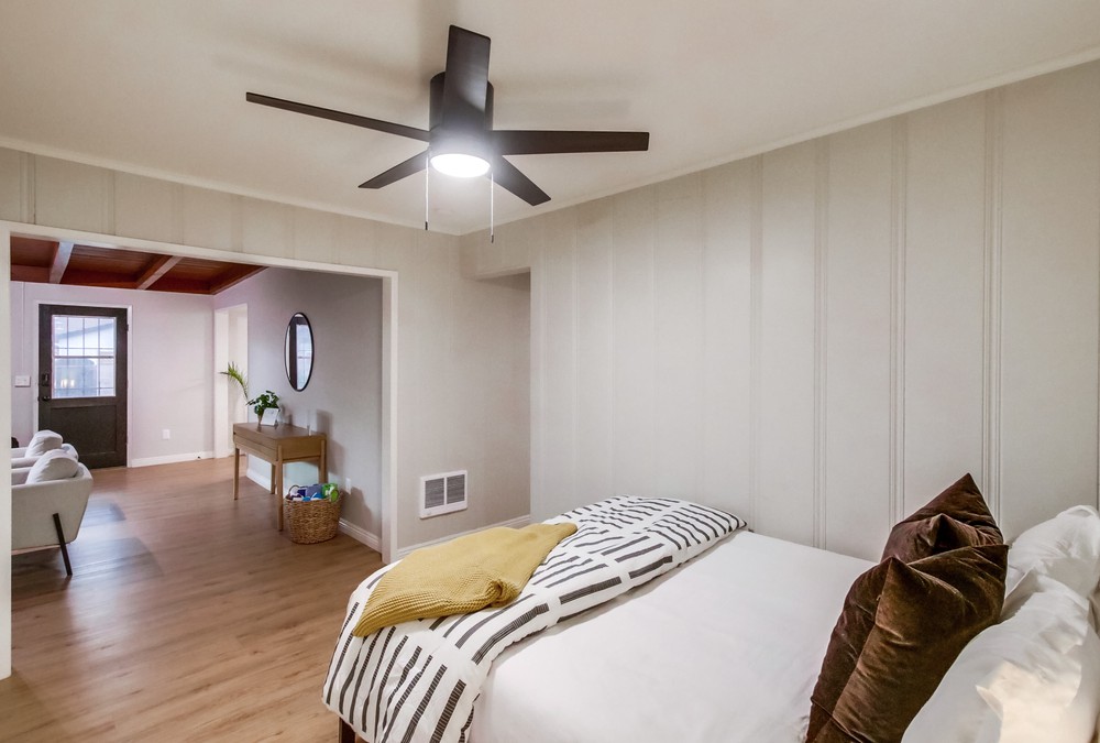 Virtual tour photo 36 of 82 for 1076 Pacific Beach Dr