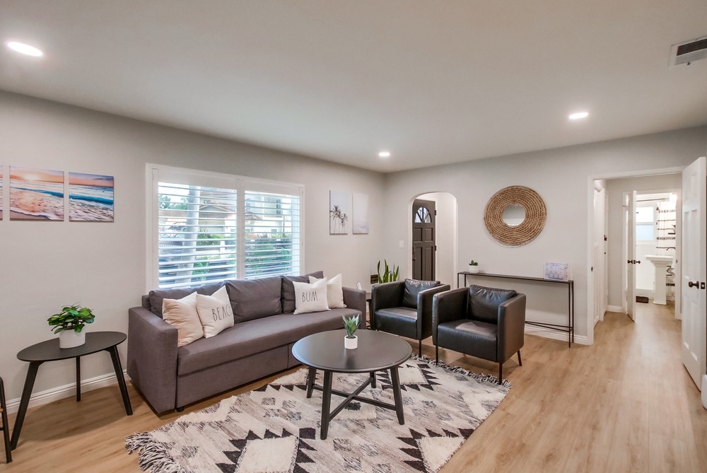 Virtual tour photo 41 of 82 for 1076 Pacific Beach Dr