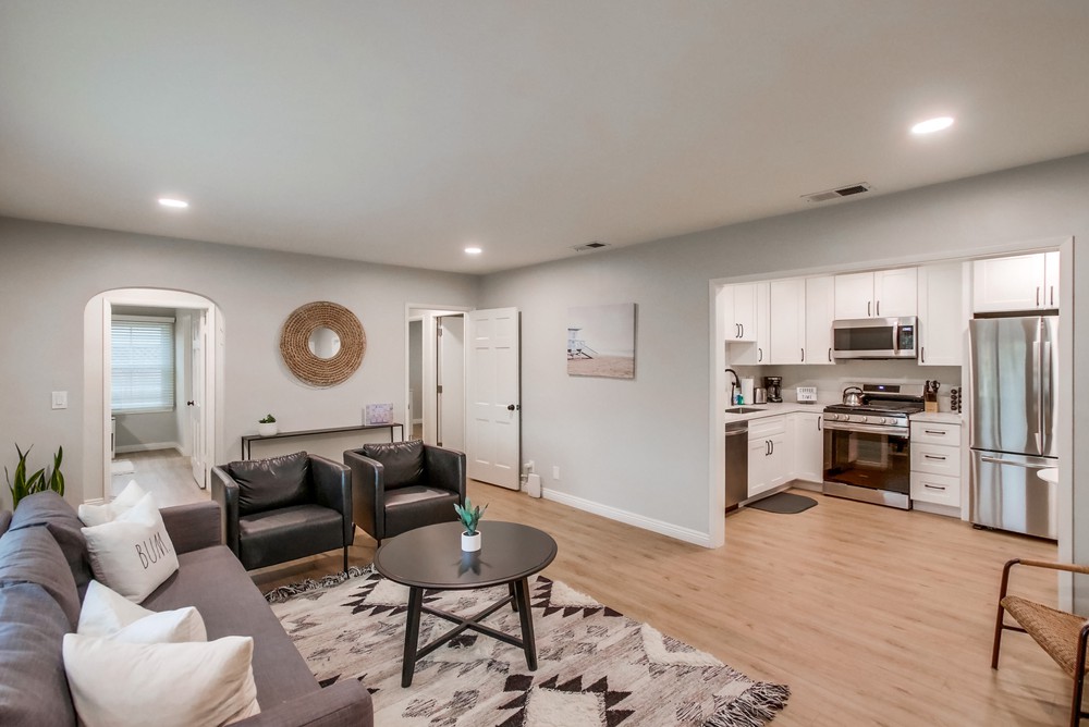 Virtual tour photo 42 of 82 for 1076 Pacific Beach Dr