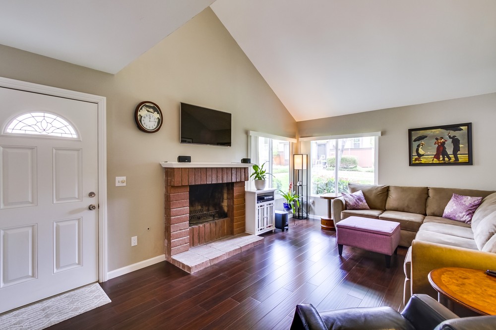 Virtual tour photo 7 of 36 for 10763 Esmeraldas Drive