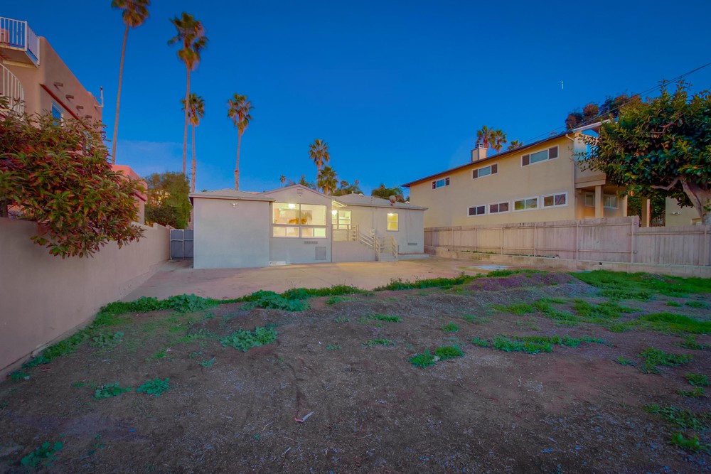 Virtual tour photo 8 of 61 for 1078 Devonshire Dr