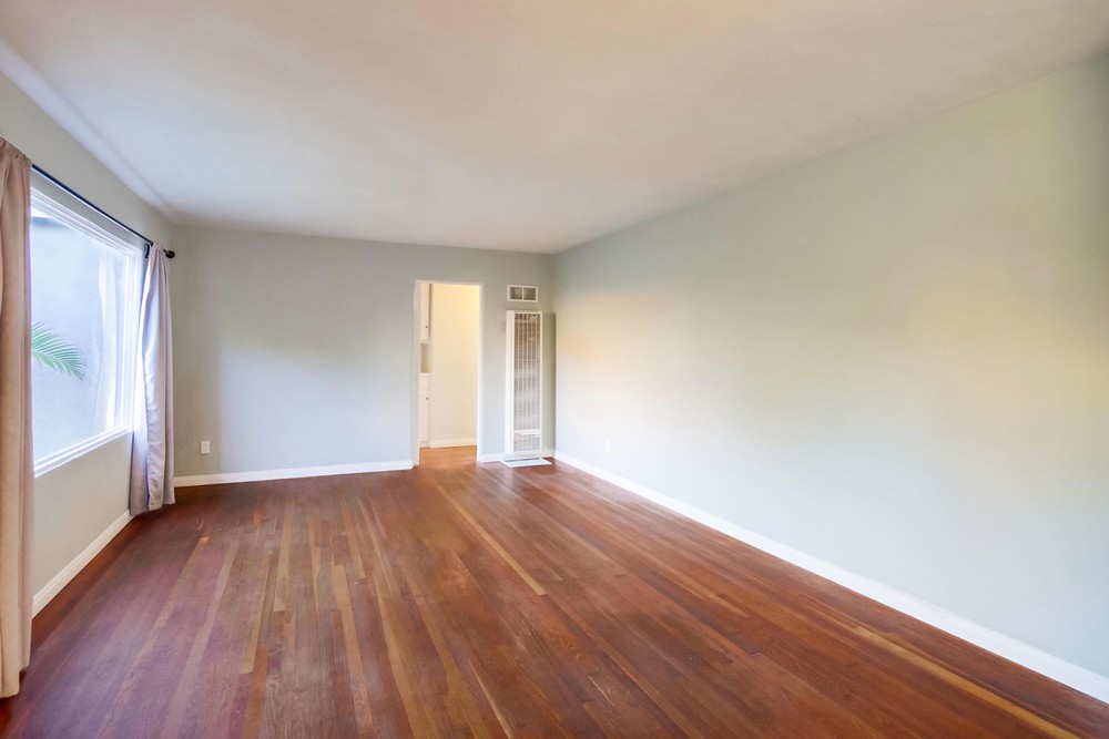 Virtual tour photo 17 of 61 for 1078 Devonshire Dr
