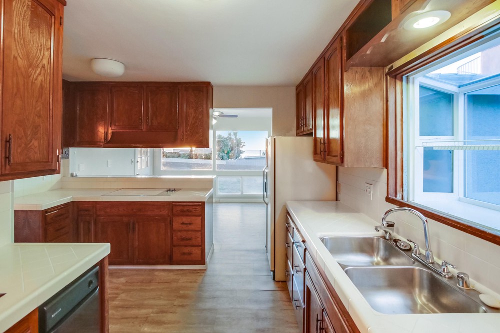Virtual tour photo 29 of 61 for 1078 Devonshire Dr