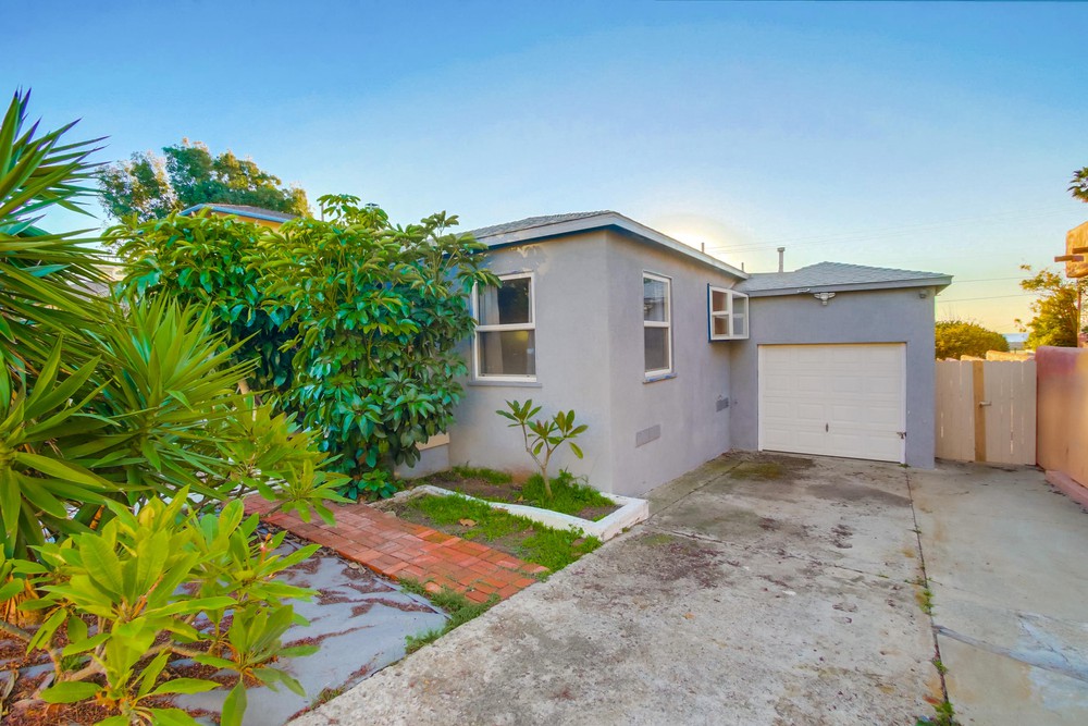 Virtual tour photo 52 of 61 for 1078 Devonshire Dr