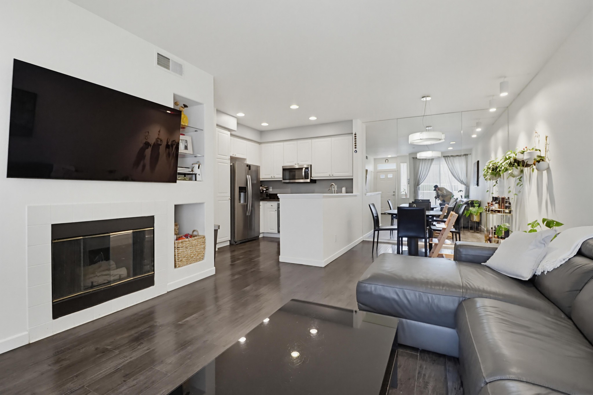 Virtual tour photo 7 of 32 for 10782 Sabre Hill Dr