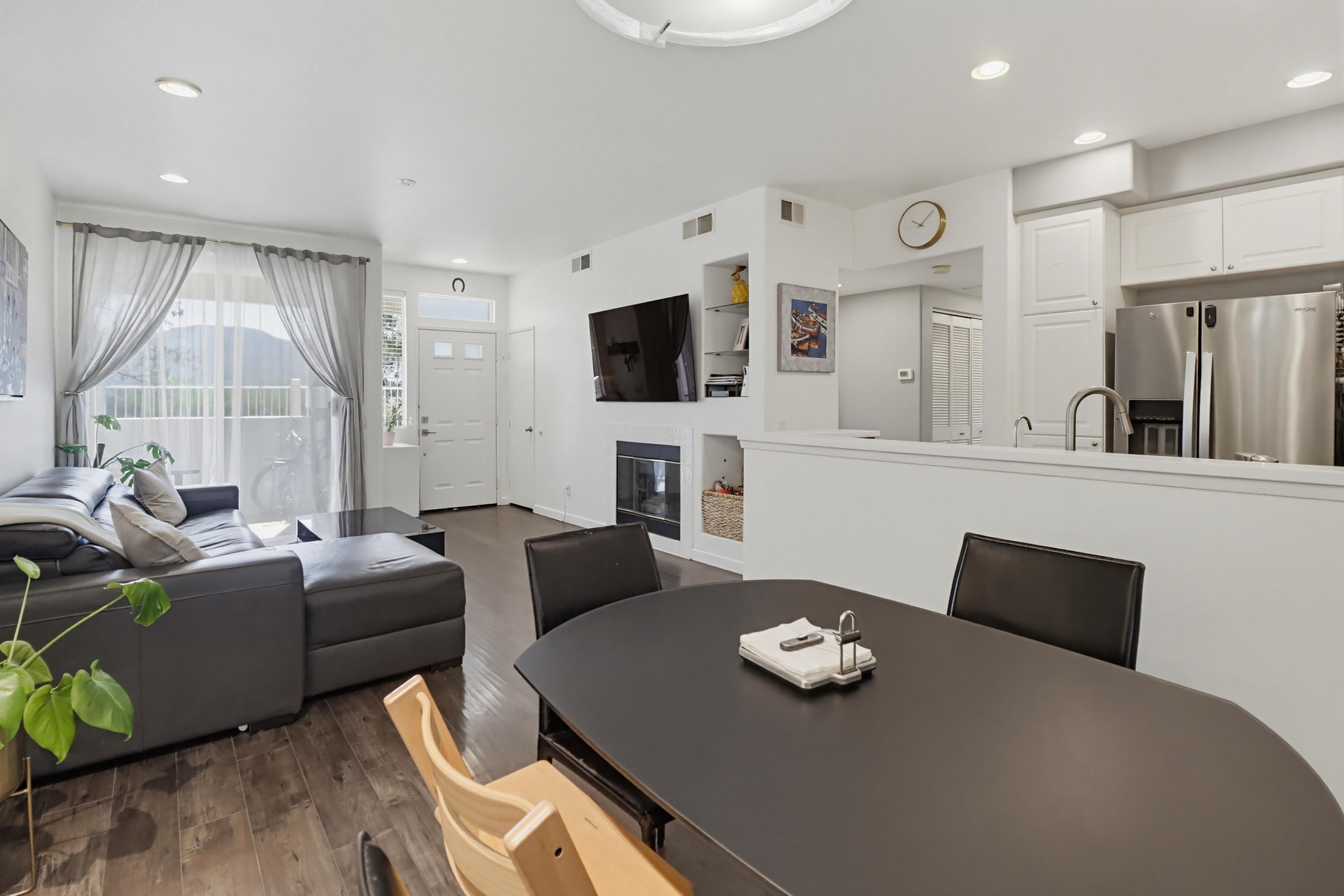 Virtual tour photo 10 of 32 for 10782 Sabre Hill Dr
