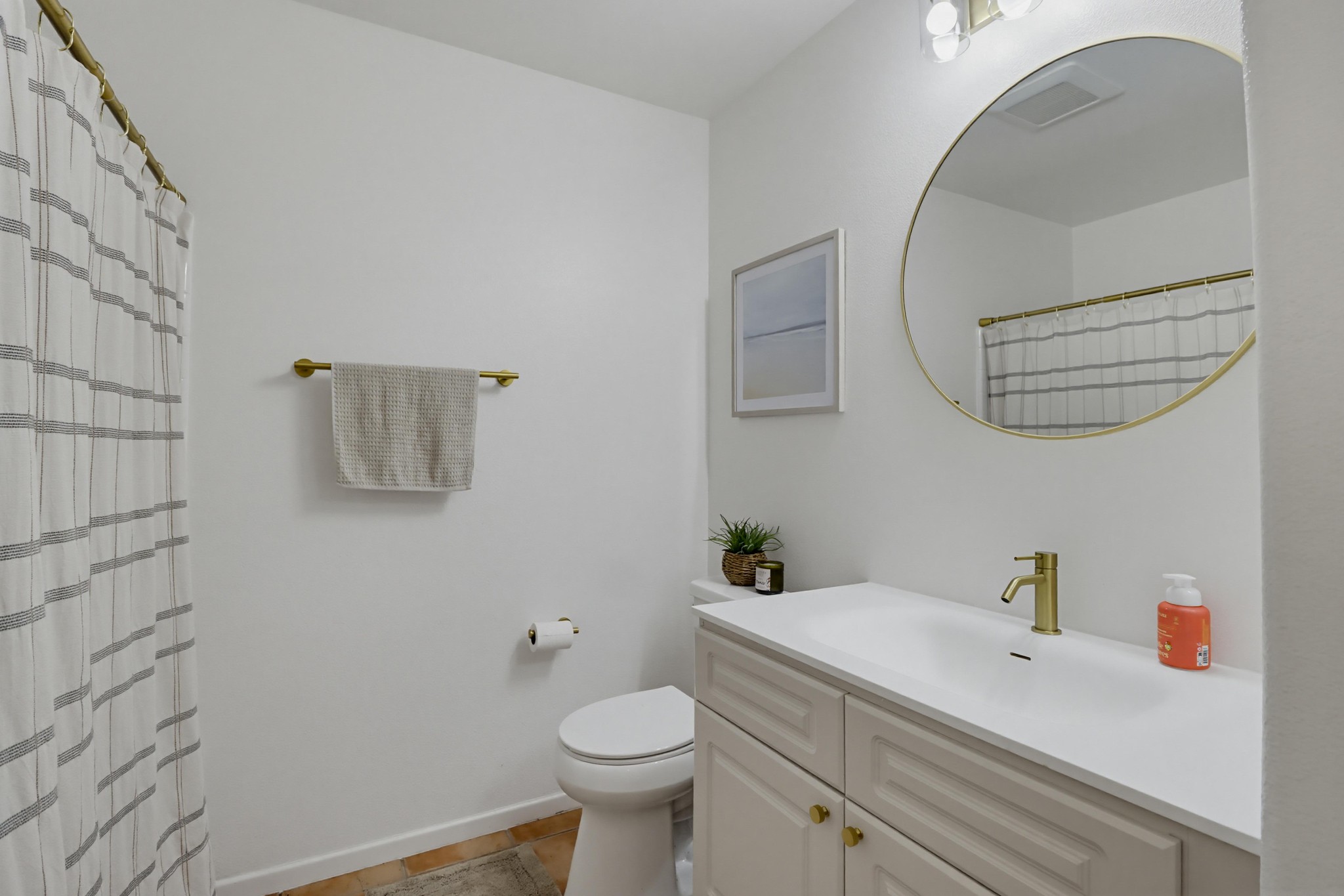 Virtual tour photo 15 of 32 for 10782 Sabre Hill Dr