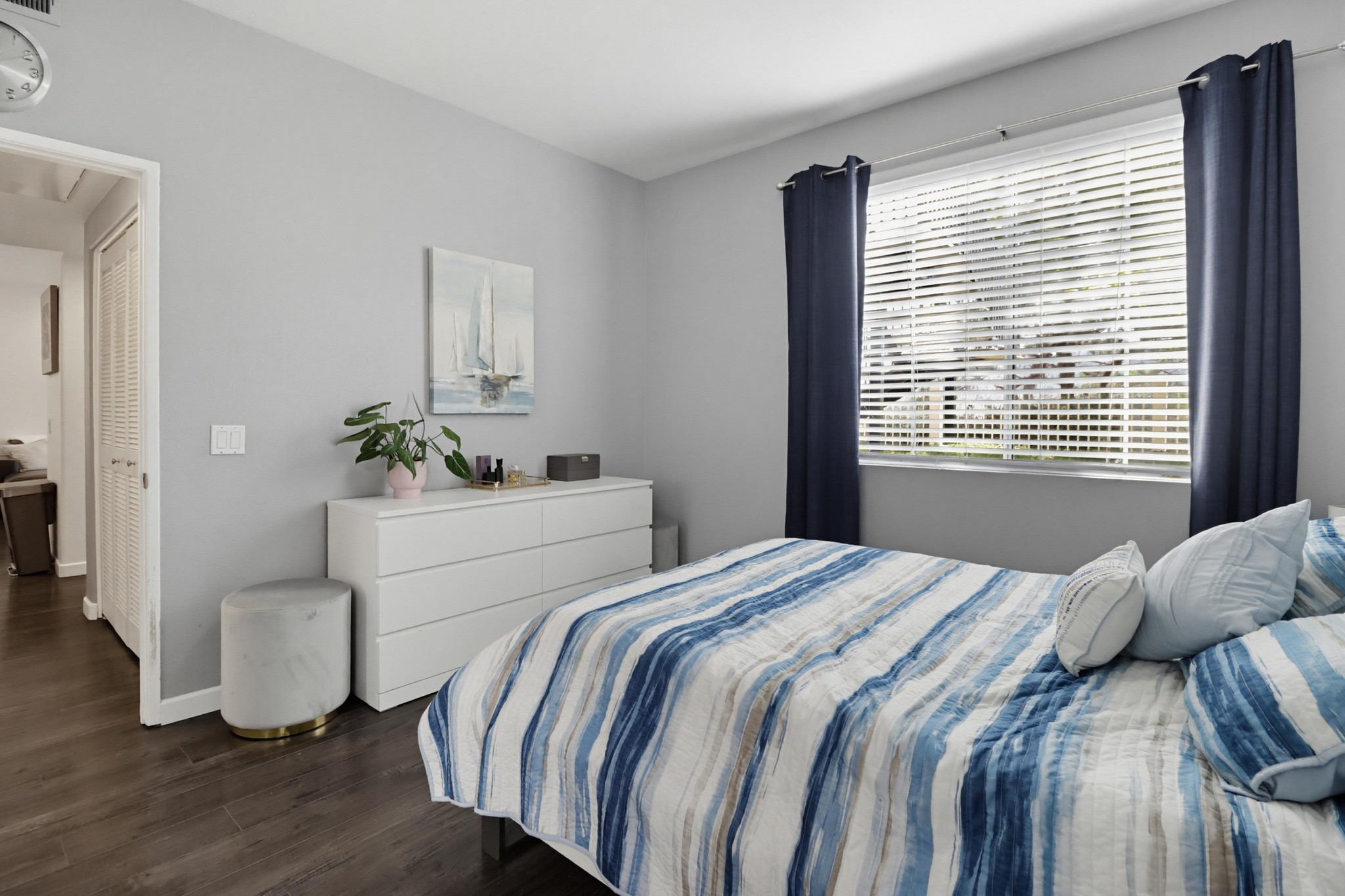 Virtual tour photo 19 of 32 for 10782 Sabre Hill Dr