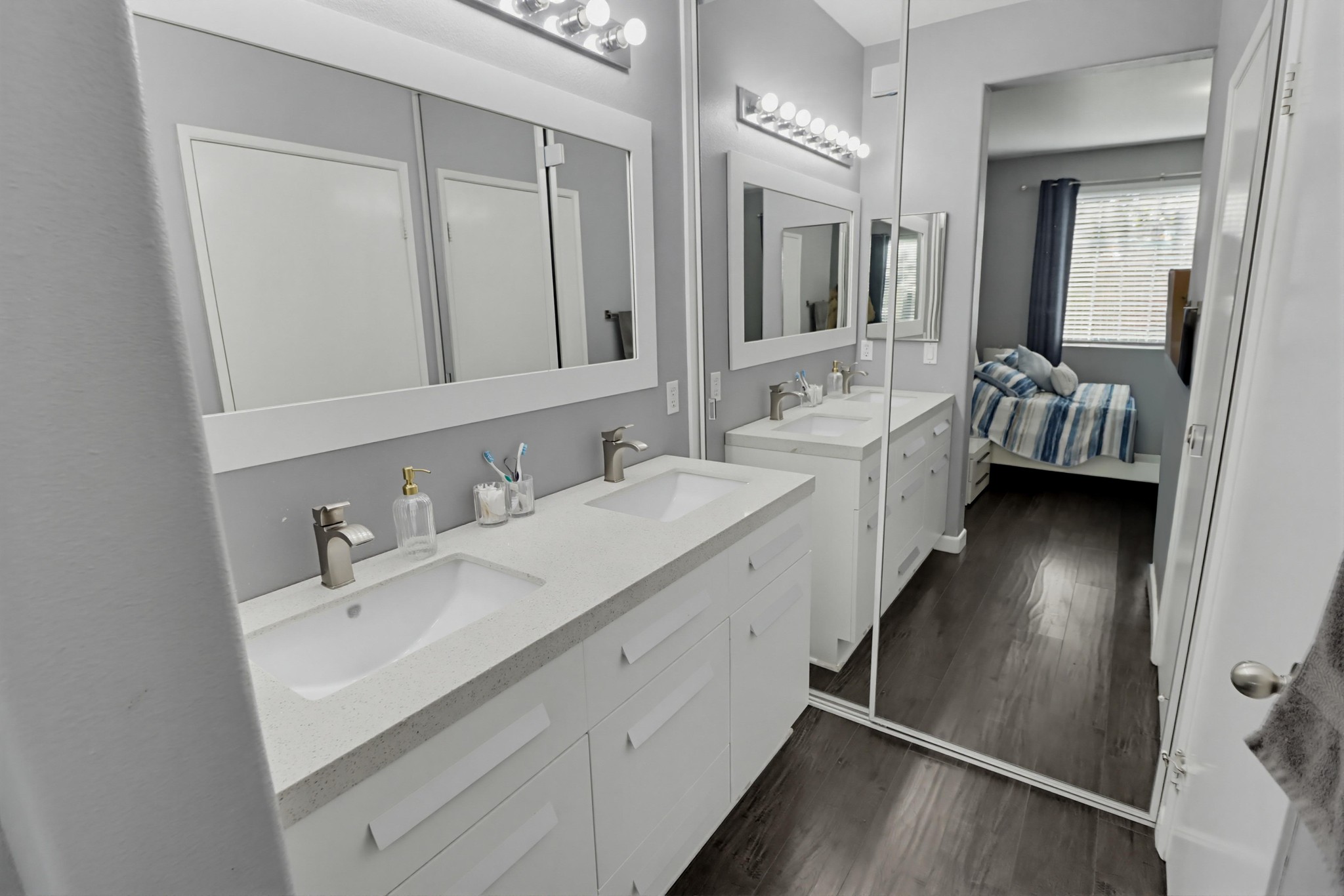 Virtual tour photo 23 of 32 for 10782 Sabre Hill Dr