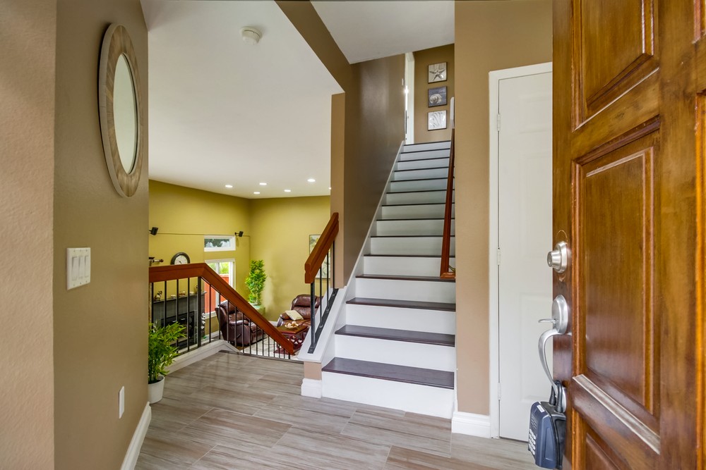 Virtual tour photo 9 of 48 for 10787 Matinal Cir