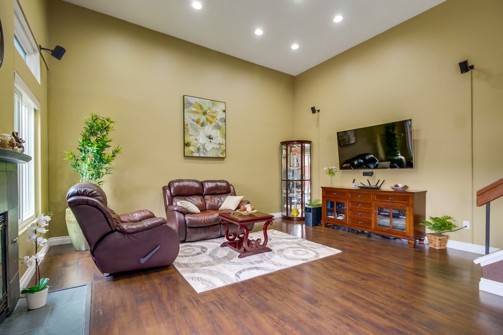 Virtual tour photo 11 of 48 for 10787 Matinal Cir