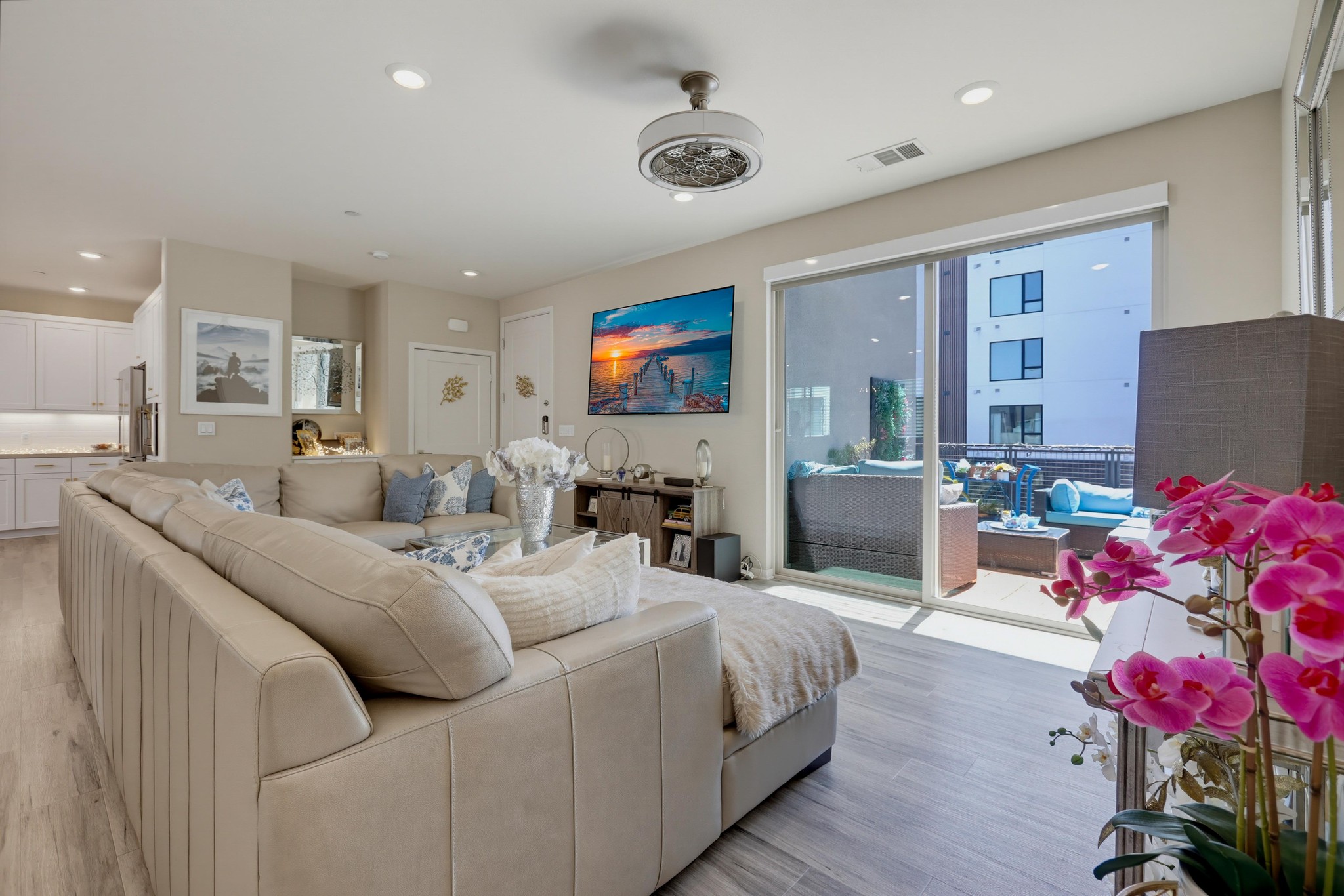 Virtual tour photo 8 of 55 for 108 Tribeca