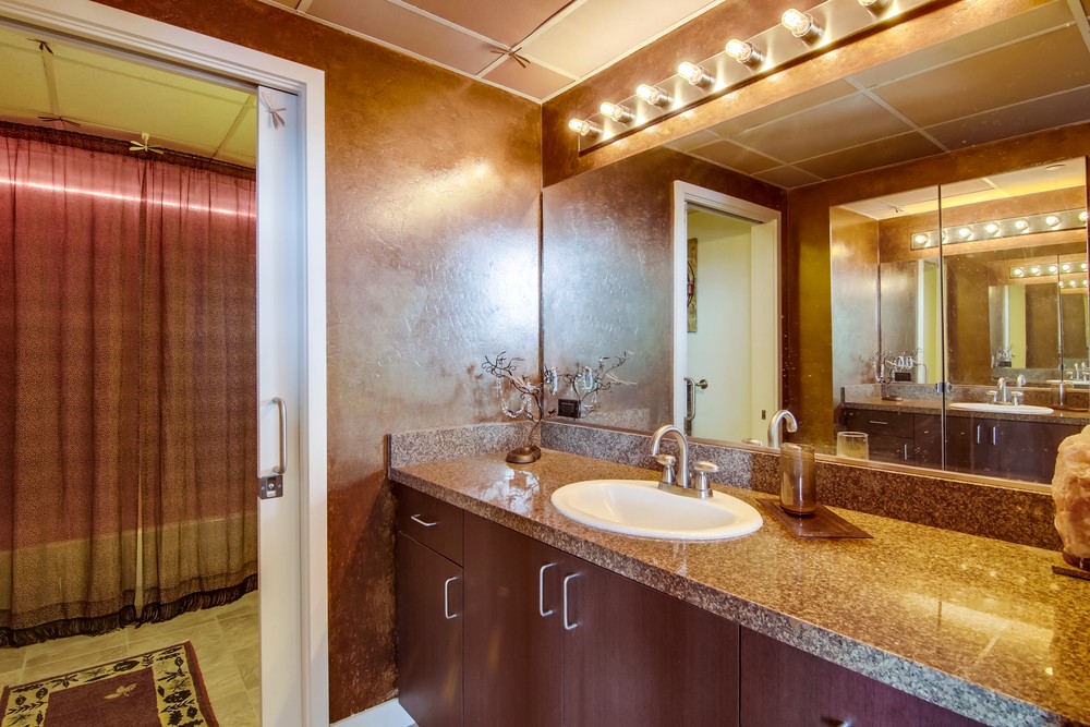 Virtual tour photo 38 of 57 for 1080 Park Blvd