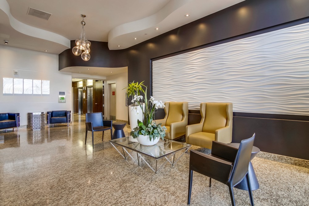 Virtual tour photo 6 of 33 for 1080 Park Blvd #303