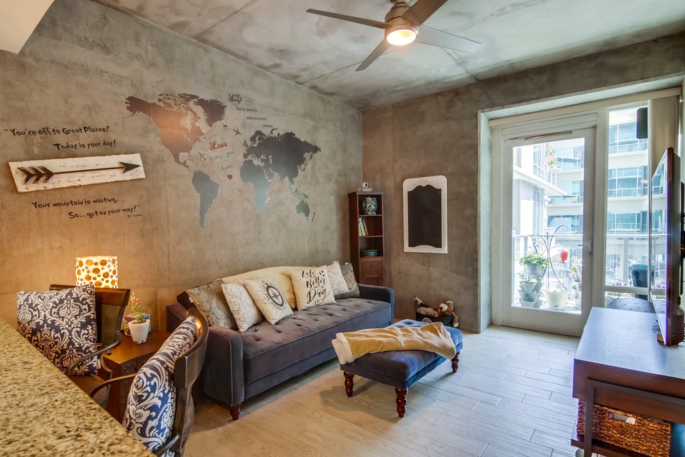Virtual tour photo 7 of 33 for 1080 Park Blvd #303