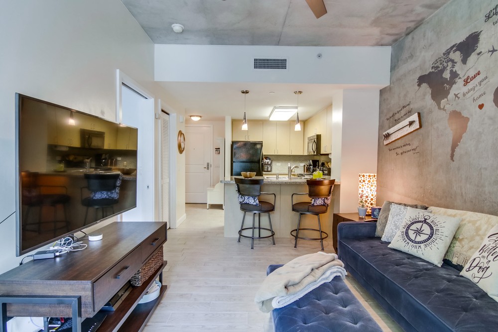 Virtual tour photo 12 of 33 for 1080 Park Blvd #303