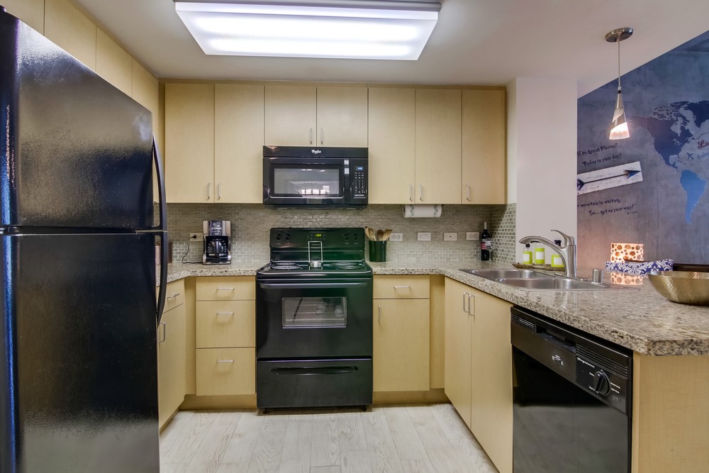 Virtual tour photo 16 of 33 for 1080 Park Blvd #303