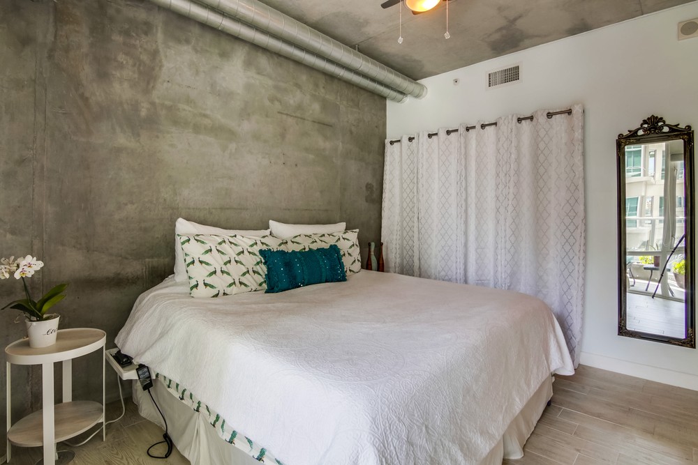 Virtual tour photo 21 of 33 for 1080 Park Blvd #303