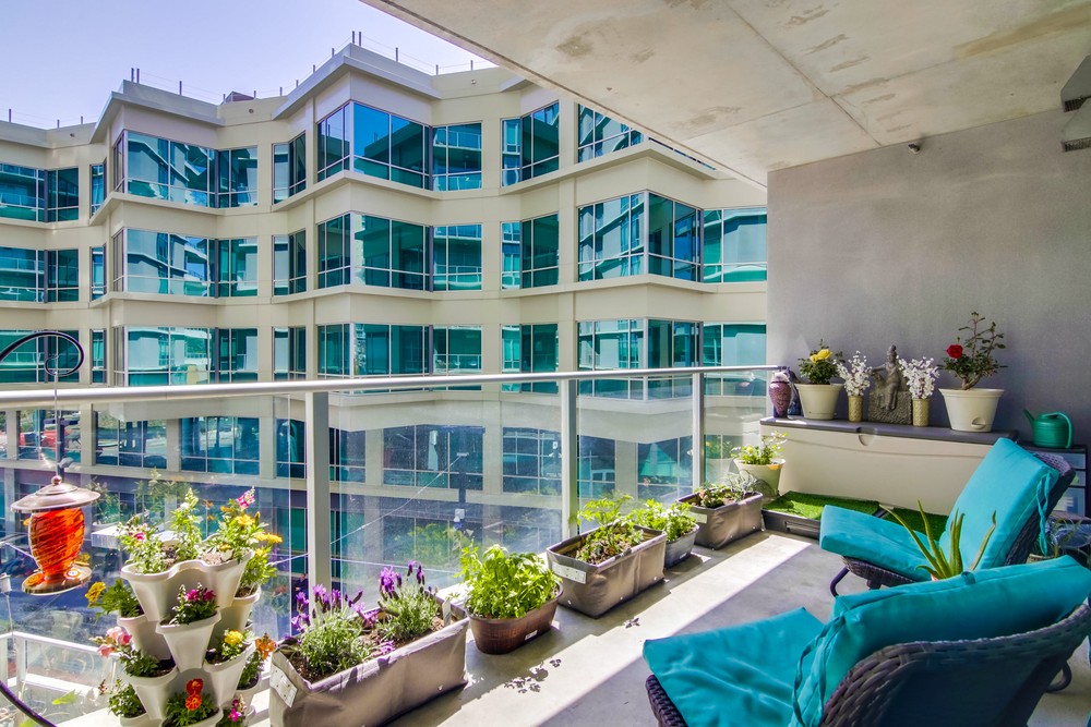 Virtual tour photo 25 of 33 for 1080 Park Blvd #303