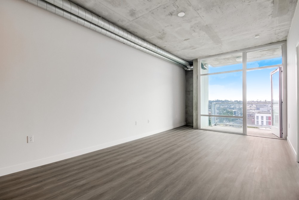 Virtual tour photo 10 of 52 for 1080 Park Blvd