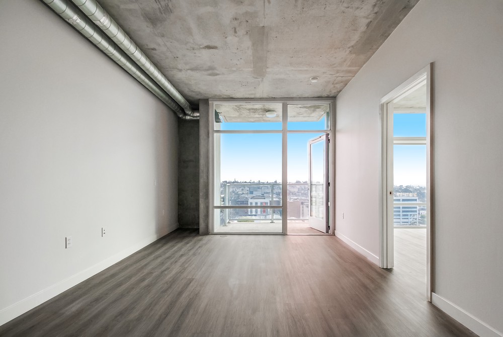 Virtual tour photo 11 of 52 for 1080 Park Blvd