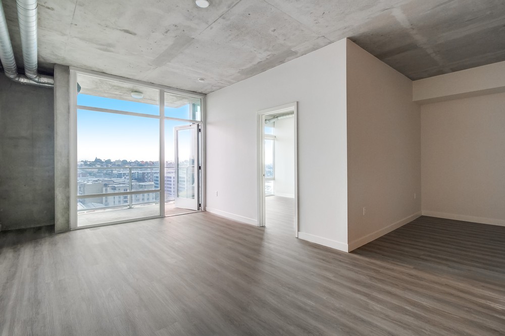 Virtual tour photo 12 of 52 for 1080 Park Blvd