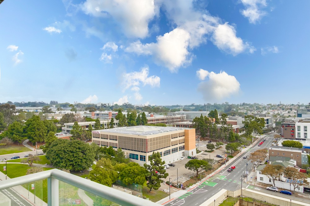 Virtual tour photo 38 of 52 for 1080 Park Blvd
