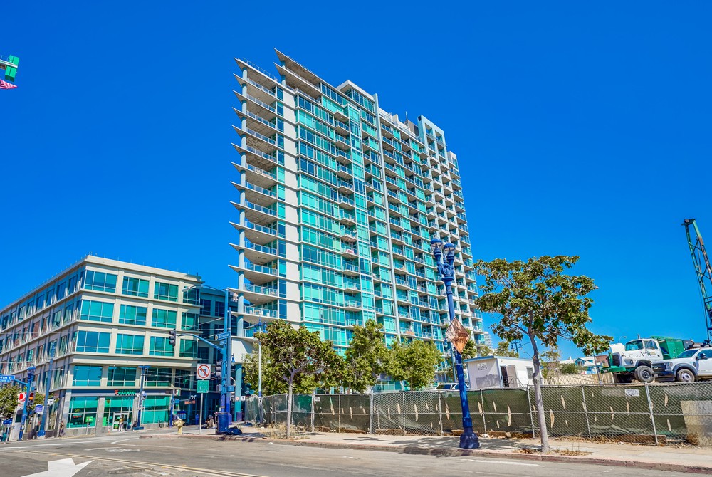 Virtual tour photo 1 of 46 for 1080 Park Blvd