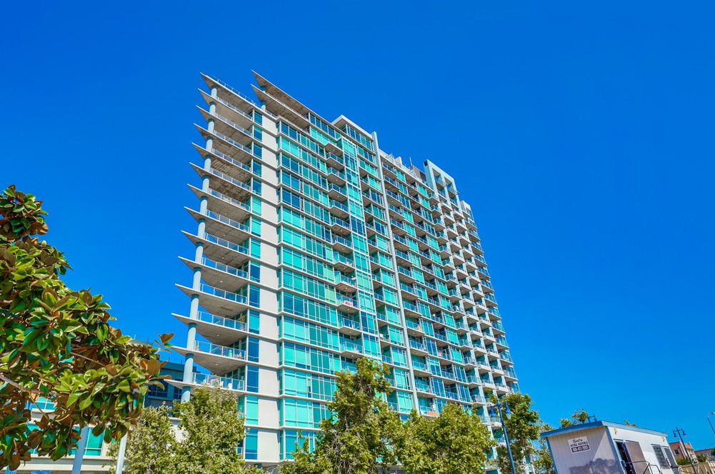 Virtual tour photo 3 of 46 for 1080 Park Blvd